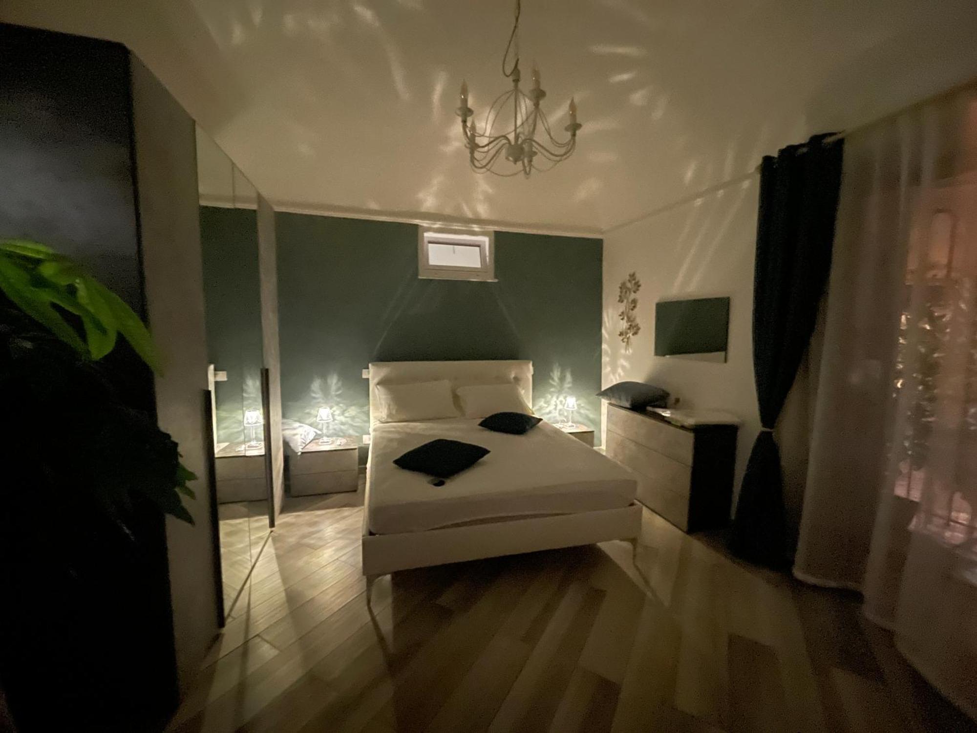 Апартаменти La Casa Dell Alfiere Катанія Екстер'єр фото